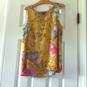 2 Express tank small NWT